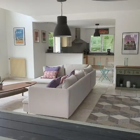 Maison Spacieuse A Proximite Des Plages De 펜션 *